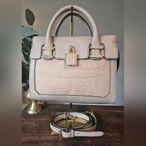VINCE CAMUTO Heidi Crossbody, Satchel-Style design, Crocodile embossed texture!